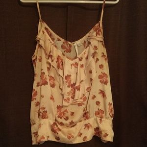 Beautiful floral Lauren Conrad silky top